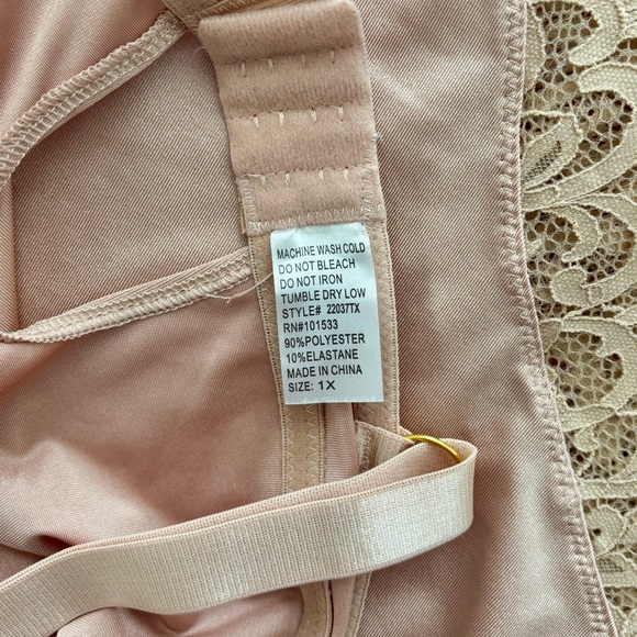 NWT! ⭐️ Spree Intimates • Lace Trim Push Up Bodysuit - Color Nude, Size 1X - Picture 10 of 16
